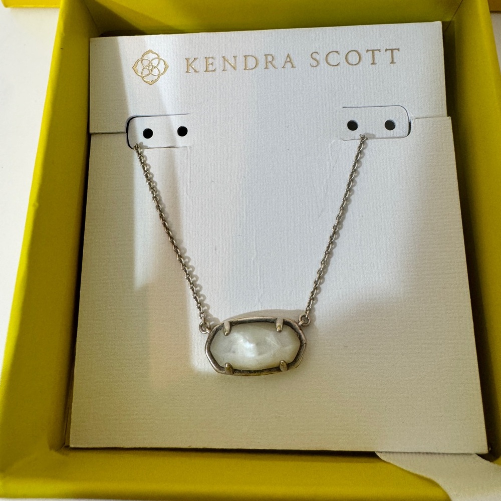 Kendra Scott Silver Necklace with Cream Stone